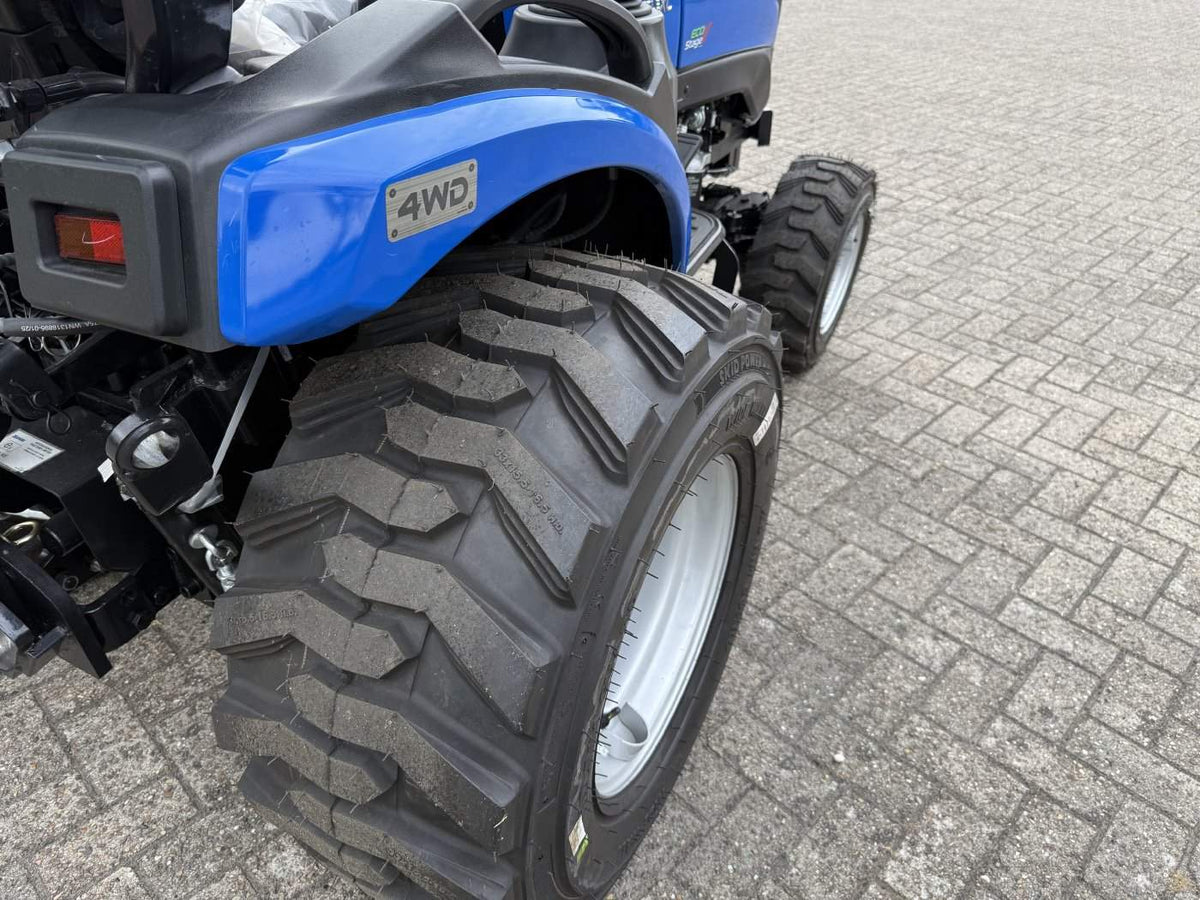 Solis Kompakttraktor 26 9+9 Vorführer mit Industriebereifung -sofort verfügbar