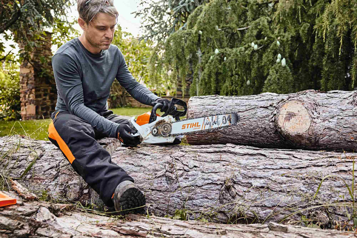 STIHL Akku-Motorsäge MSA 220 C-B, 61 PH3, 35 cm ohne Akku und Ladegerät